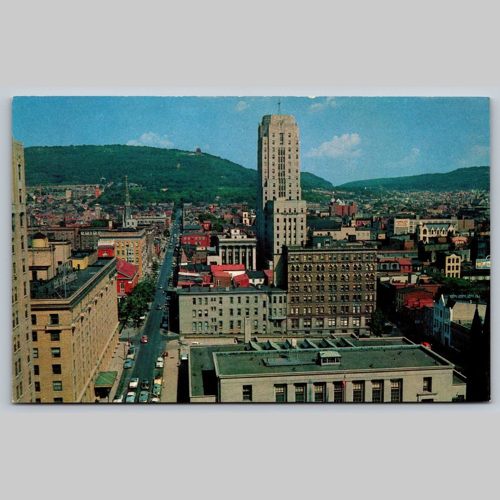 Postcard Reading Pennsylvania Berk's County Court House View