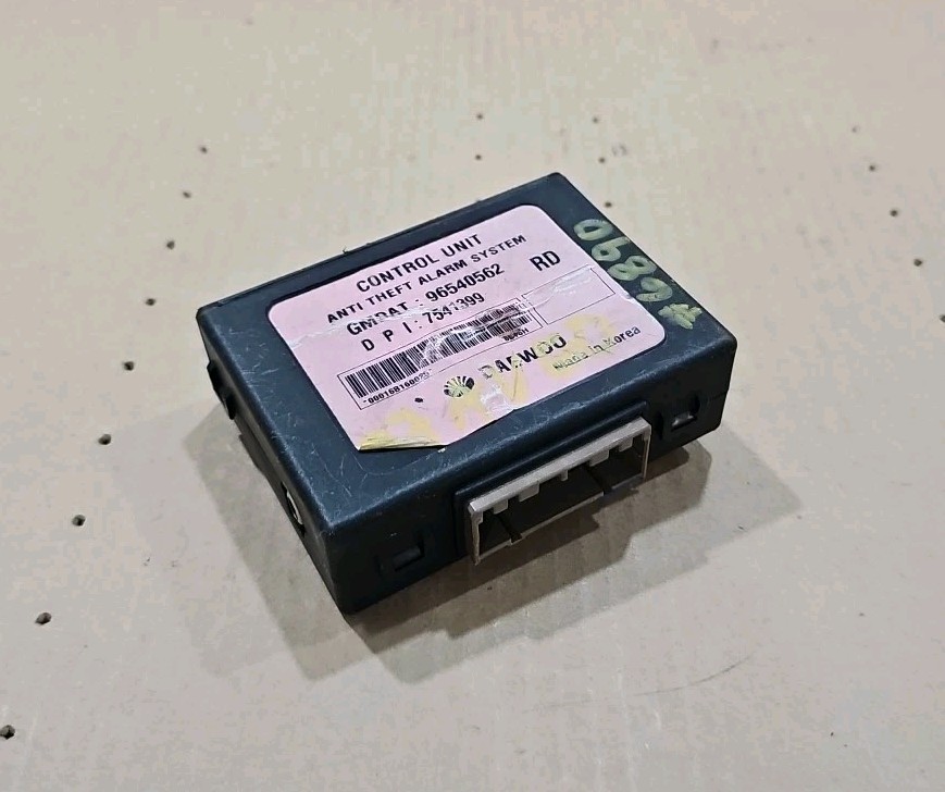 2005-2007 CHEVY AVEO OEM ANTI-THEFT LOCKING CONTROL COMPUTER MODULE 96540562