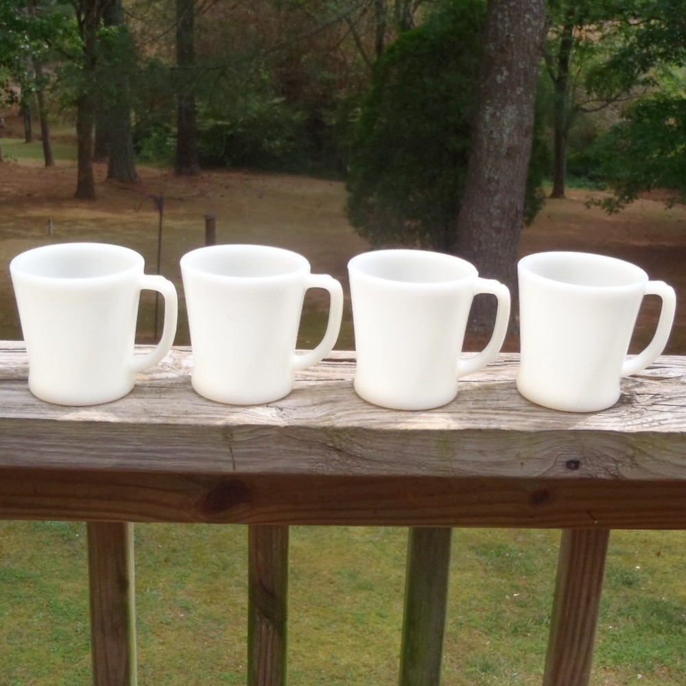 Vintage SET of 4 FIRE KING Ivory White Oven Ware Glass D-Handle 8 Oz Coffee MUGS