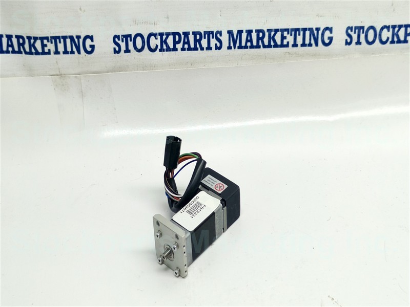 Oriental  Motor AZM15AK Stepping Motor 30 Days Expedited Shipping