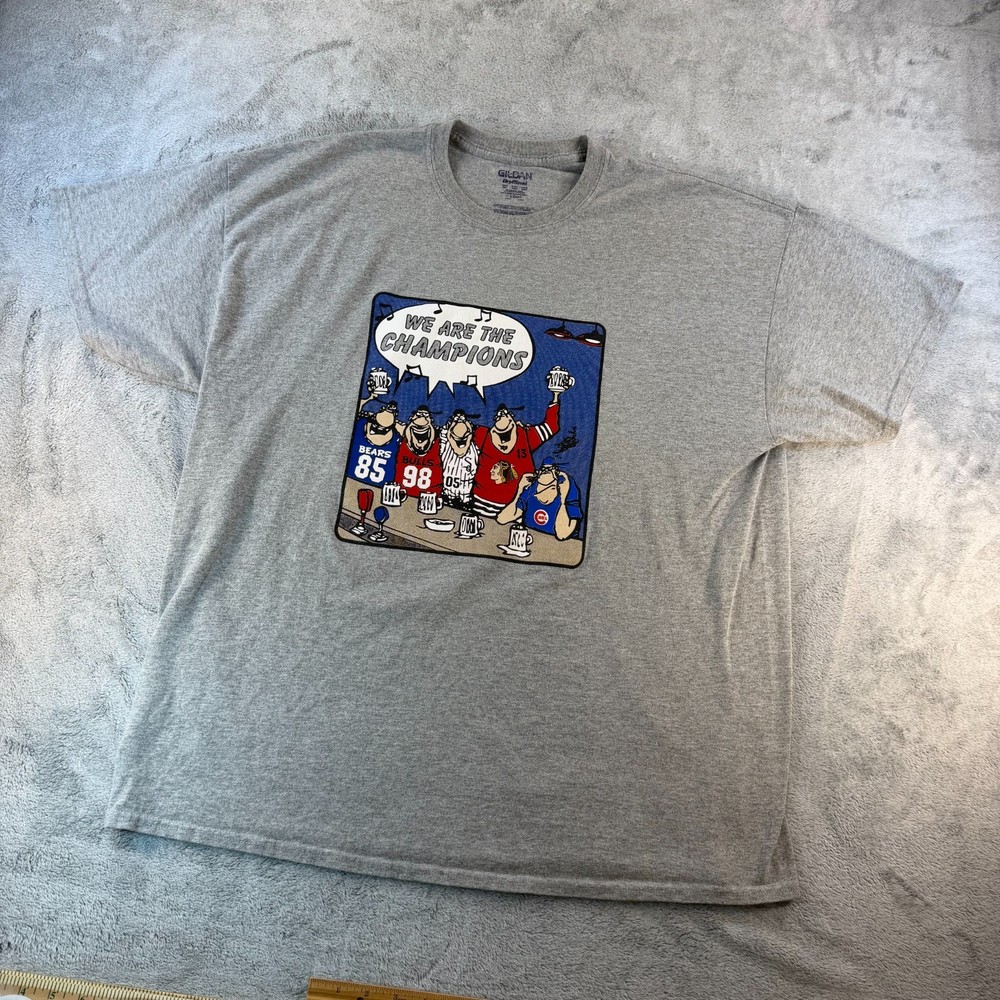 Gildan Chicago Sports T Shirt Men Gray Graphic Bulls Bears Cubs XL