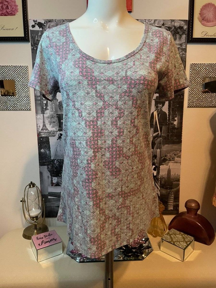 New Woman's LuLaRoe Seafoam and Pink Patterned  Hi-lo CLASSIC T Size XXS