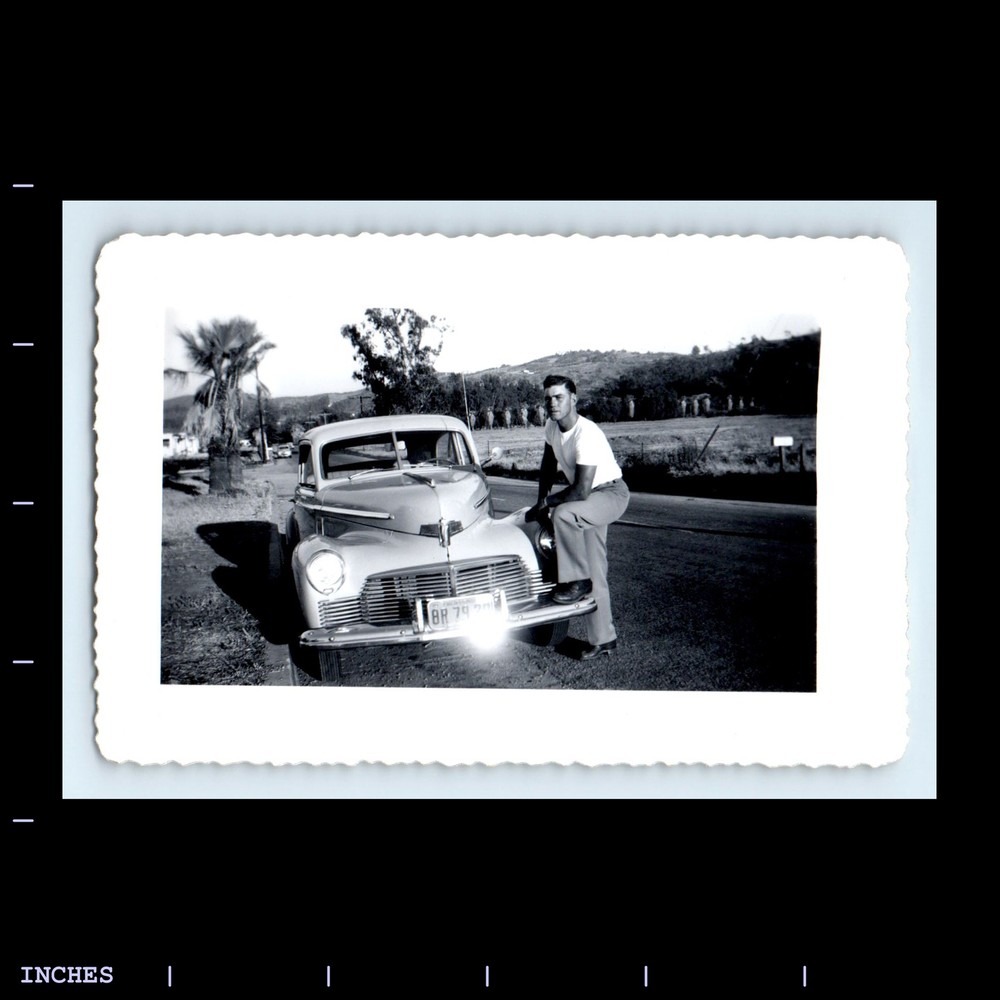 Old Vintage Photo MAN BY CLASSIC CAR CALIFORNIA LICENSE PLATE