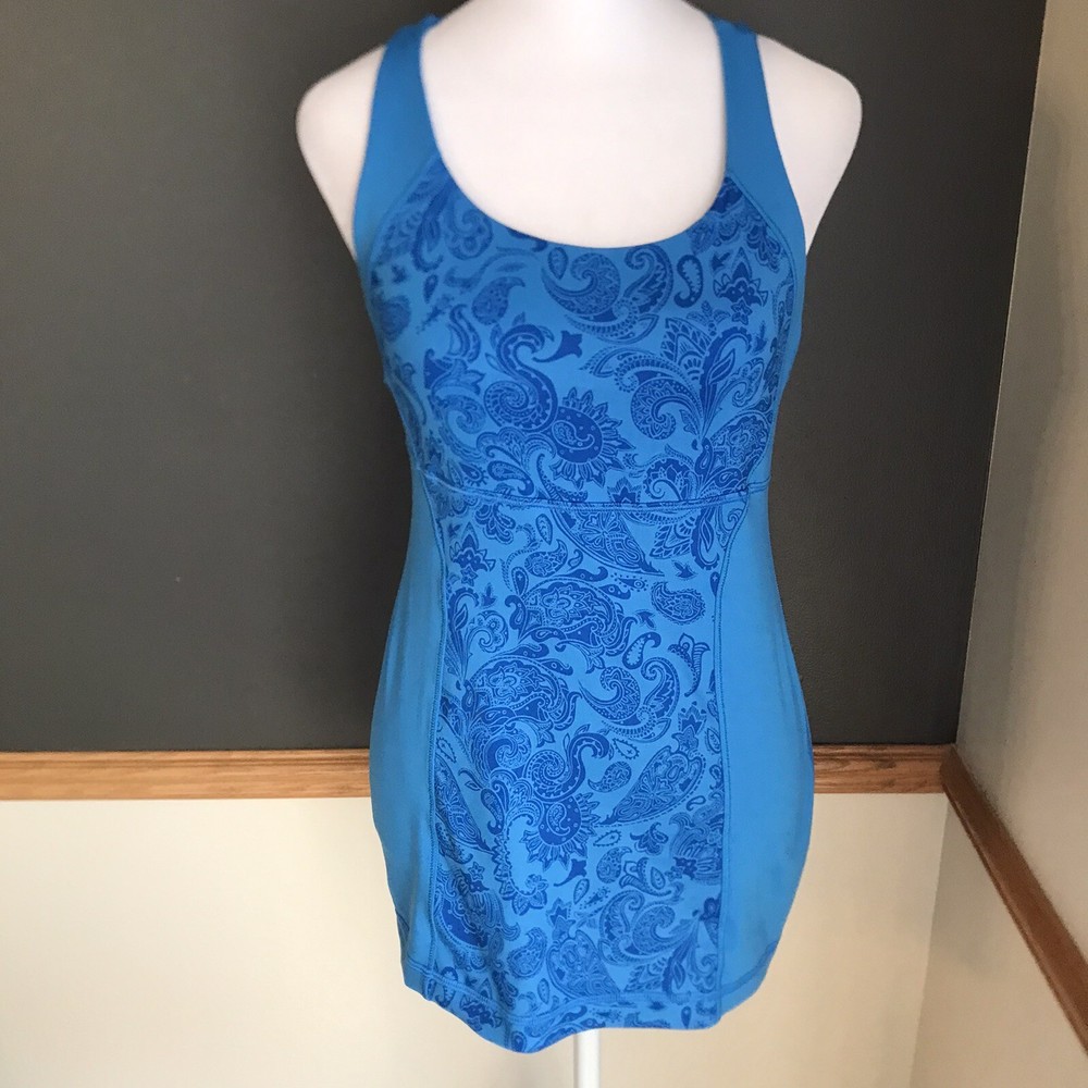Lululemon Energy Yoga Tank Top Shirt Cornflower Blue Paisley Criss Cross Size 6