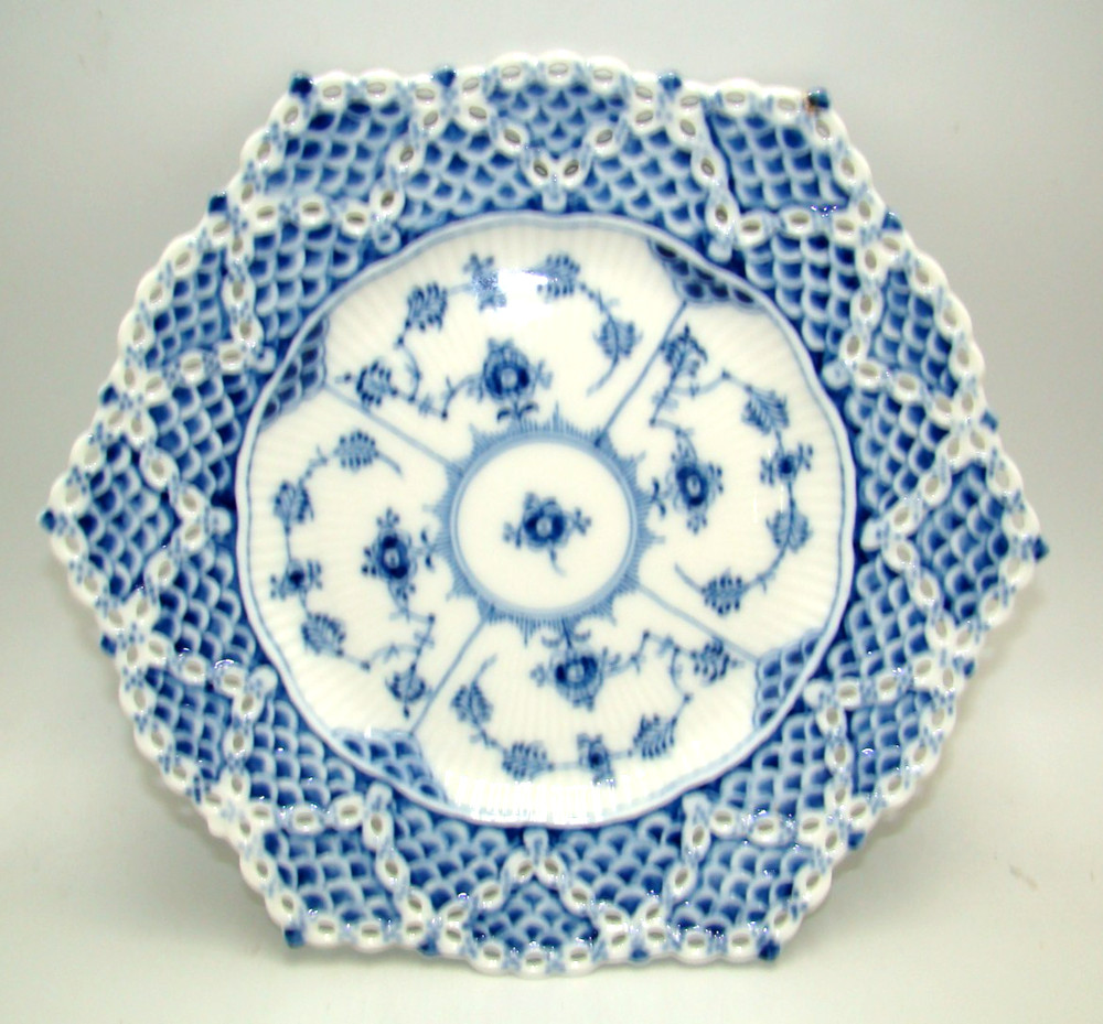 Royal Copenhagen Blue Fluted Full Lace #1094 Pierced Plate