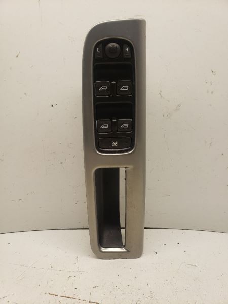 Volvo 40 Series 07 Driver Front Door Switch 1061601 Replacement