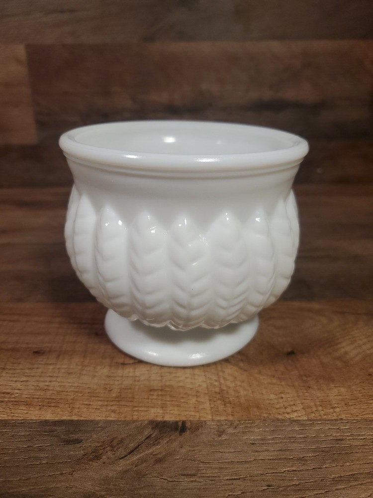 Vintage RANDALL White Milk Glass Vase PLANTER Bowl FEATHER WHEAT Pattern 4”H