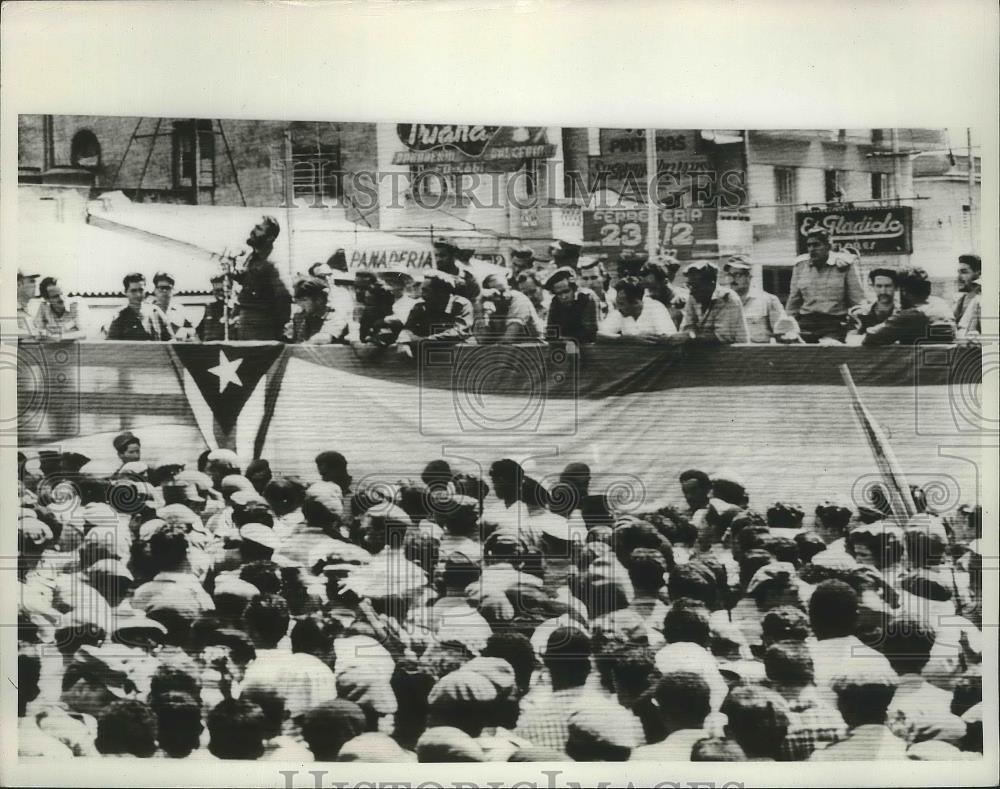 1961 Press Photo Cuba Prime Minister Fidel Castro delivers his Funeral oration