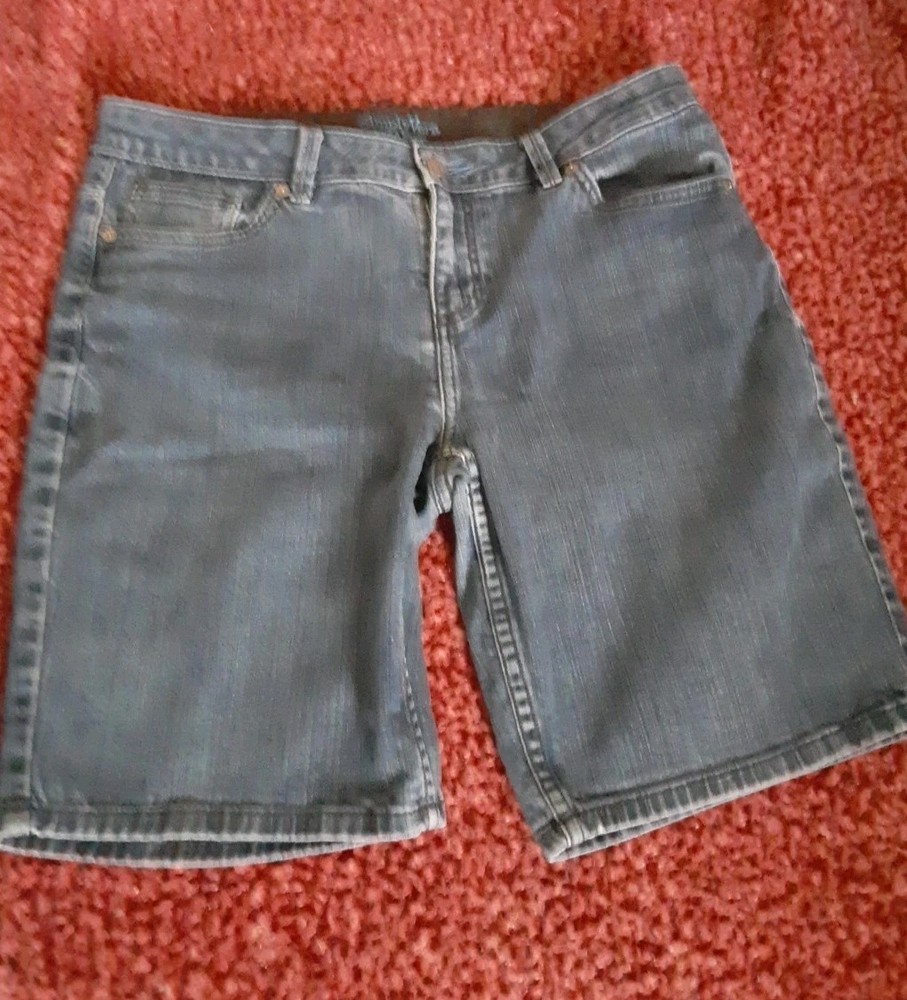 Simply Vera Wang Denim Shorts Size 10