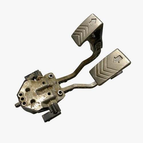 Used Hydrostatic Control Pedal Assembly fits John Deere 2520 4320 4520 LVU12162