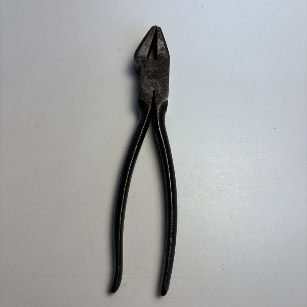 Vintage Red Devil No 210-8-1/2 Glass Breaking Pliers 8 1/2” USA  Glazing Tool