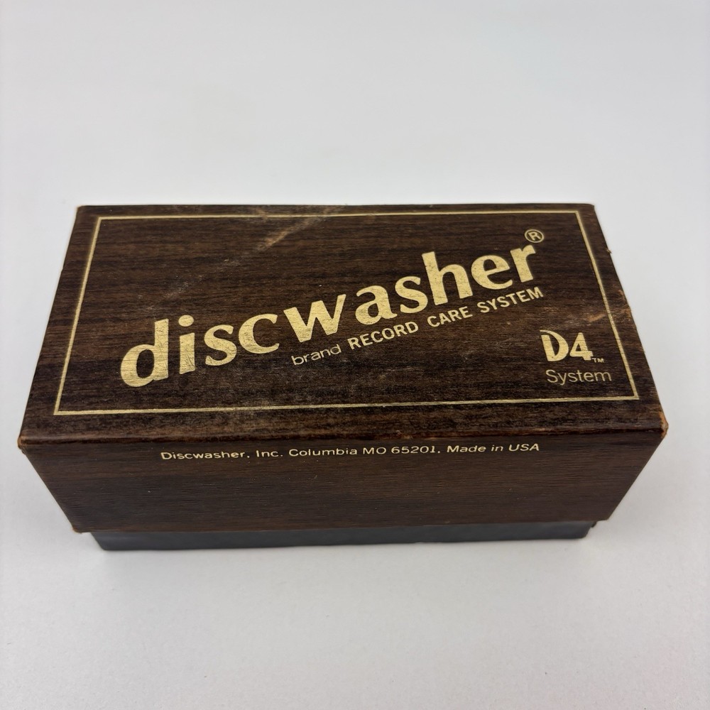 Vintage 1983 DISCWASHER D4 Vinyl Record Cleaning Care System Walnut Brush w Acc.