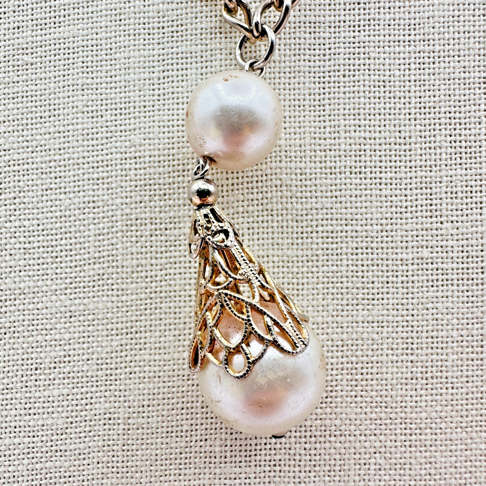 Vintage 80s Gold Tone Pearl Filigree Teardrop Pendant Necklace Gold Tone Jewelry