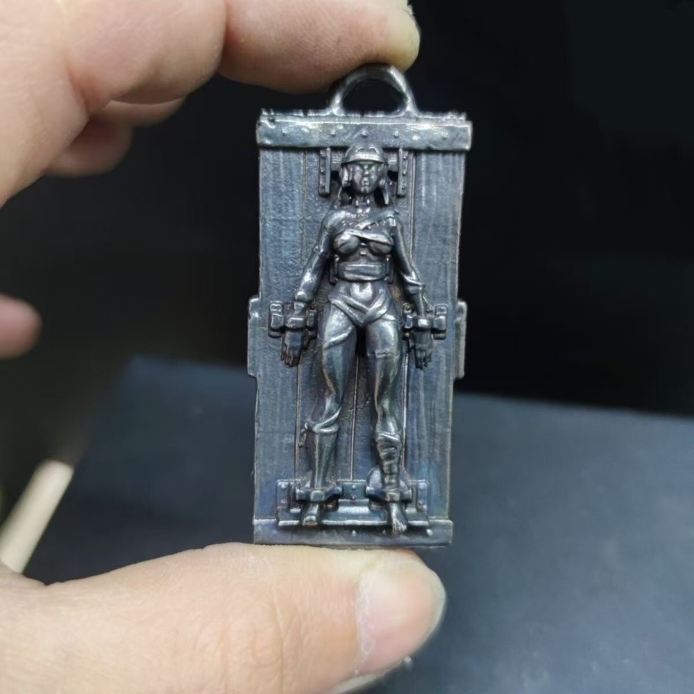 Vintage Brass Sexy Beauty Handmade Binding anime Key Chain Hanger