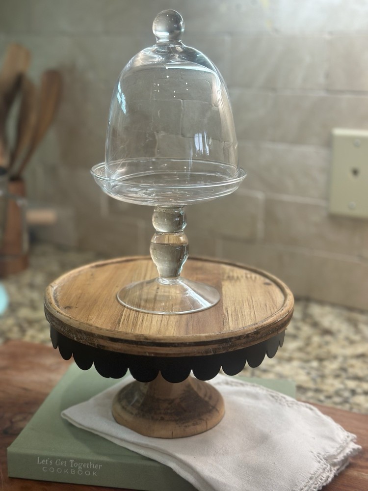 Clear Glass Round Cupcake Stand with Dome Lid Cloche, 1-Tier Pedestal