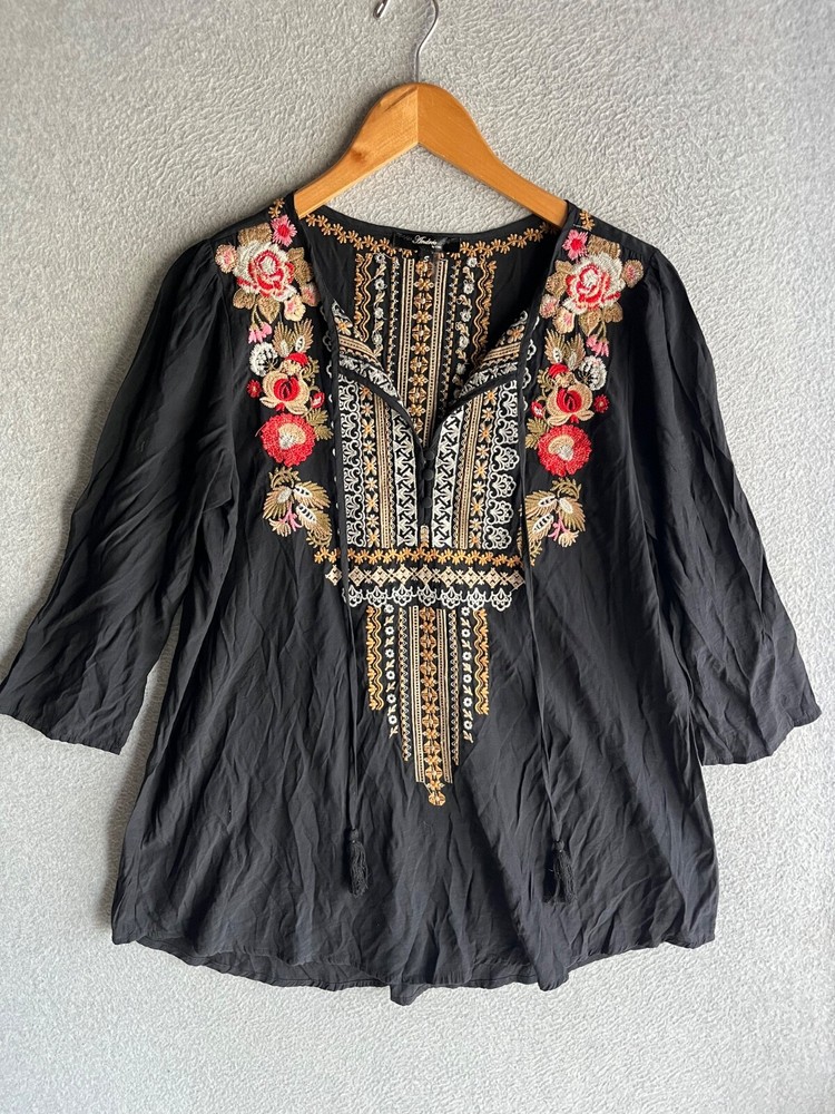 Andree by Unit Blouse Womens Size S Floral Embroidered Tasseled Boho Peasant