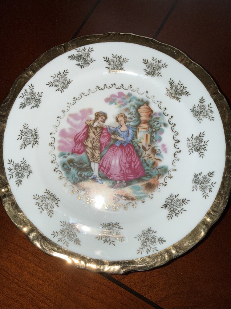 2 ROYAL VIENNA Arnart Fragonard COURTING COUPLE Gold PLATES Beehive 3929
