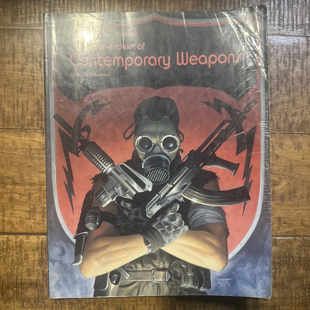 Compendium of Contemporary Weapons by Kevin Siembieda (1993, Trade Paperback)