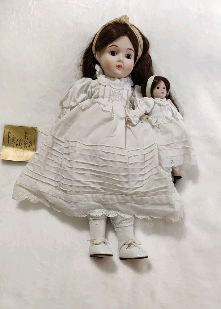 Vintage 1982 Seymour Mann Collectors Guild Doll with Baby Doll #383  Brunette