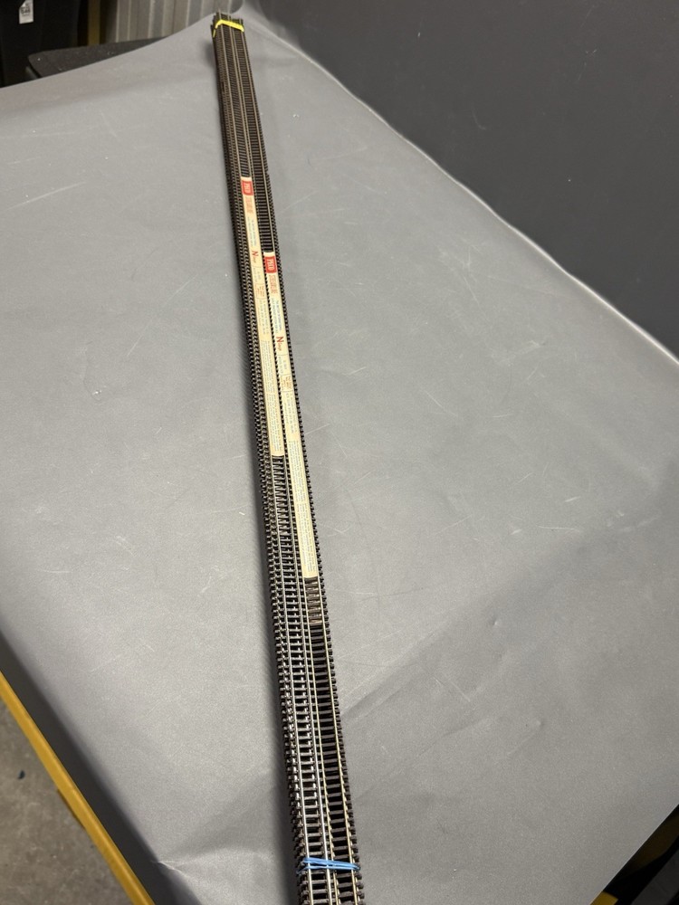 PECO SL-300X Flexible Track with Wooden Sleeper. 11 Pcs