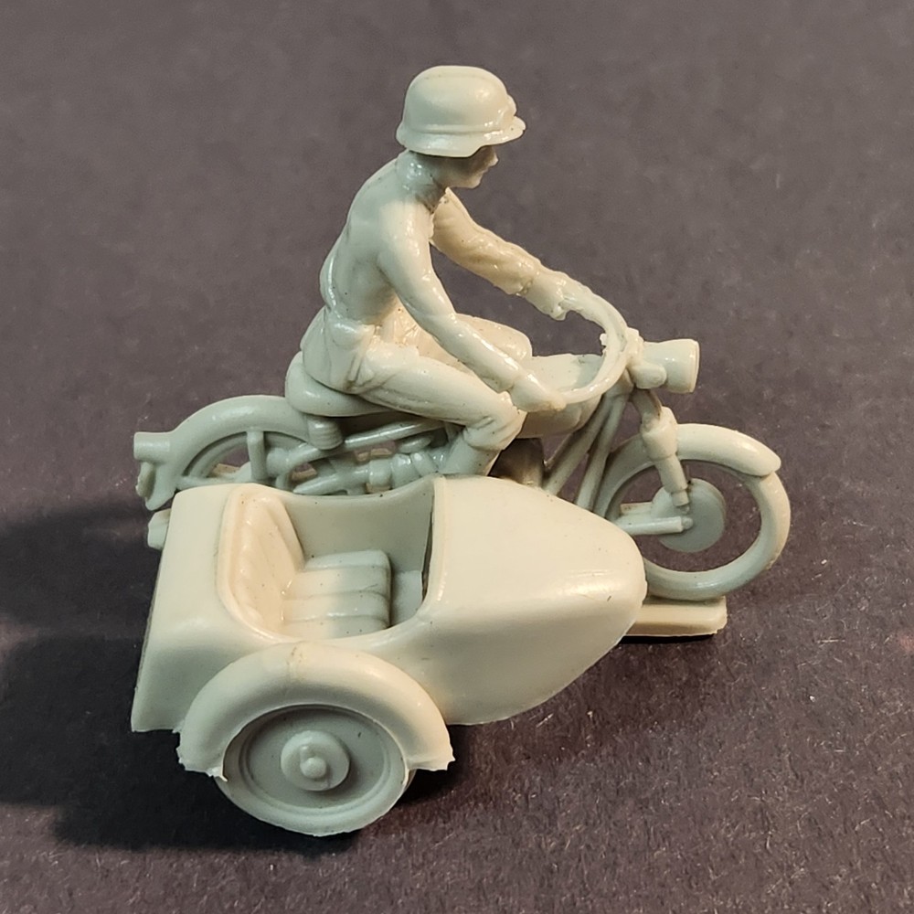 Vintage Marx WW2 German Soldiers Lite Gray Motorcycle with Sidecar