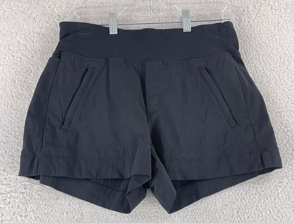 Athleta Trekkie North Shorts Womens 6 Black Mid Rise Ripstop Zip Pocket Hiking