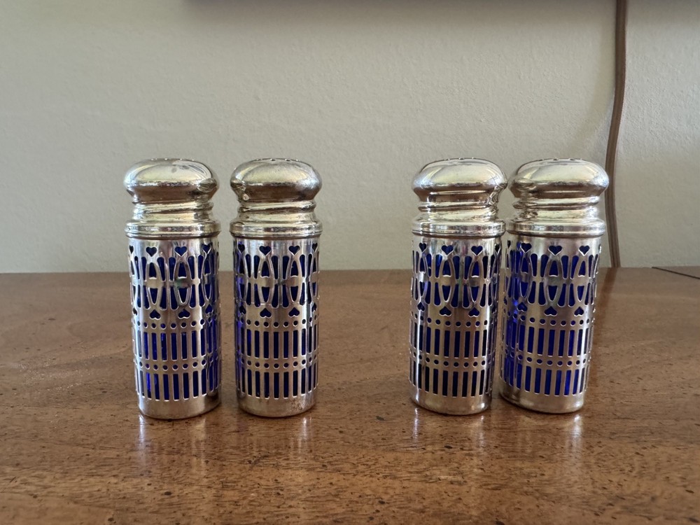 Vtg GODINGER Silver Plate Filagree Hearts Blue Cobalt Glass Salt Pepper Shakers
