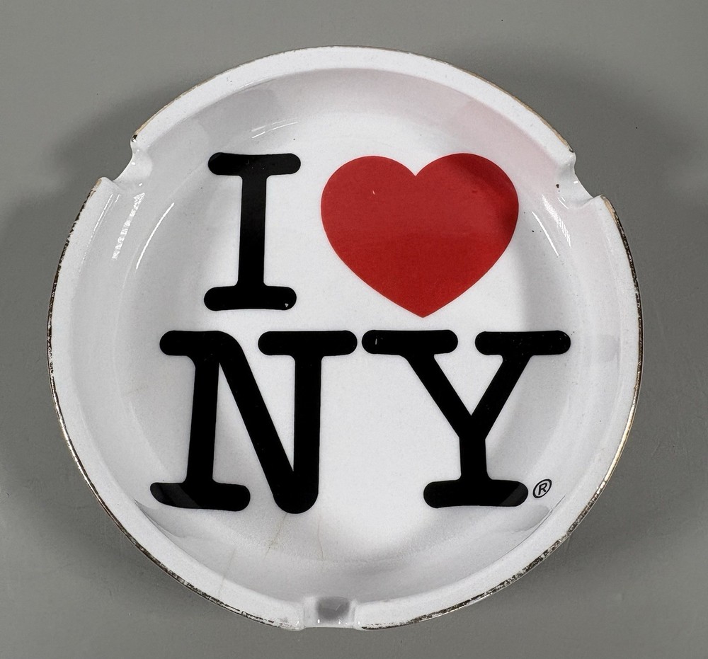 Vintage I Love NY Ceramic Ashtray White Souvenir Tobacco Trinket Dish 4.5”
