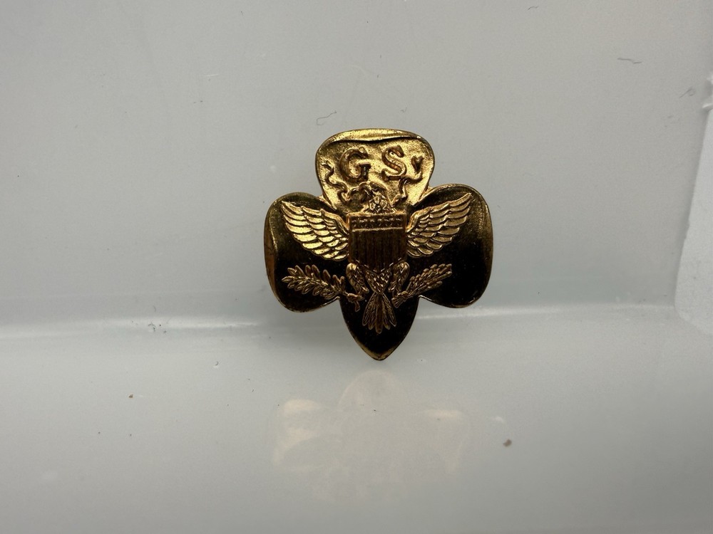 Vintage Collectible Girl Scouts Metal Gold Tone Pinback Lapel Pin Hat Pin