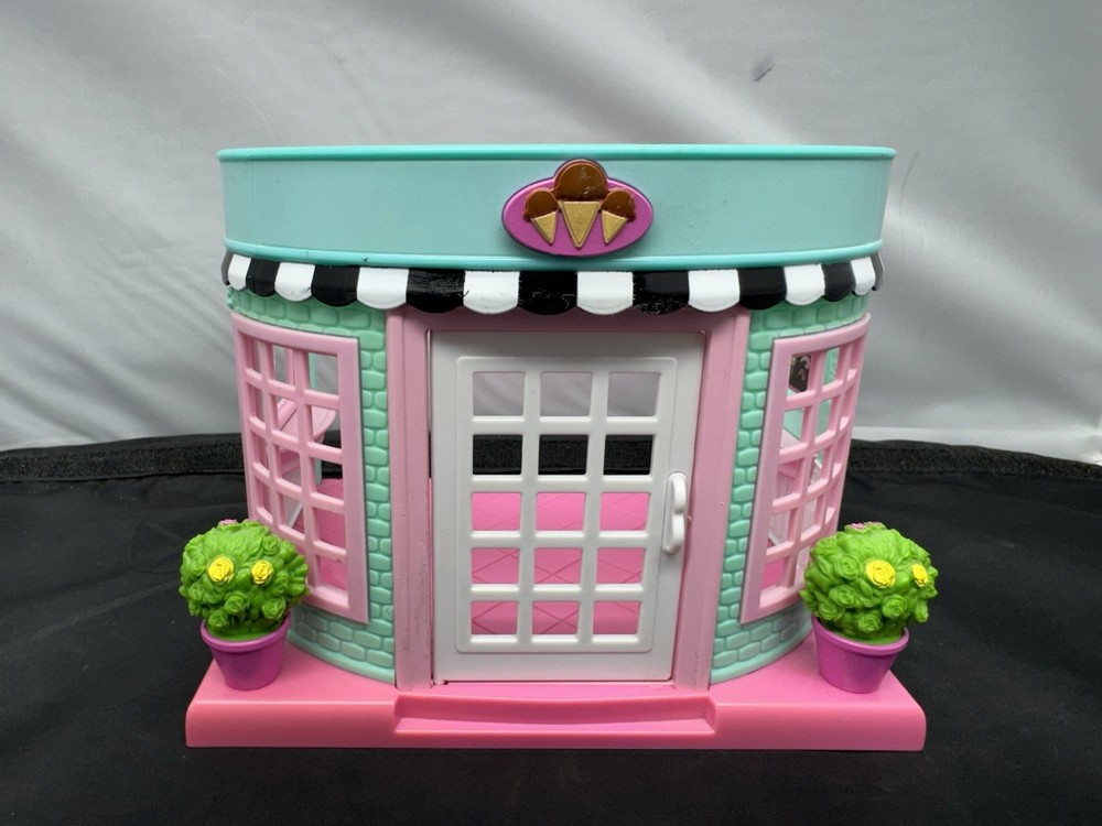 Li'l Woodzeez Scoops & Sprinkles Ice Cream Shop Playset With Accessories