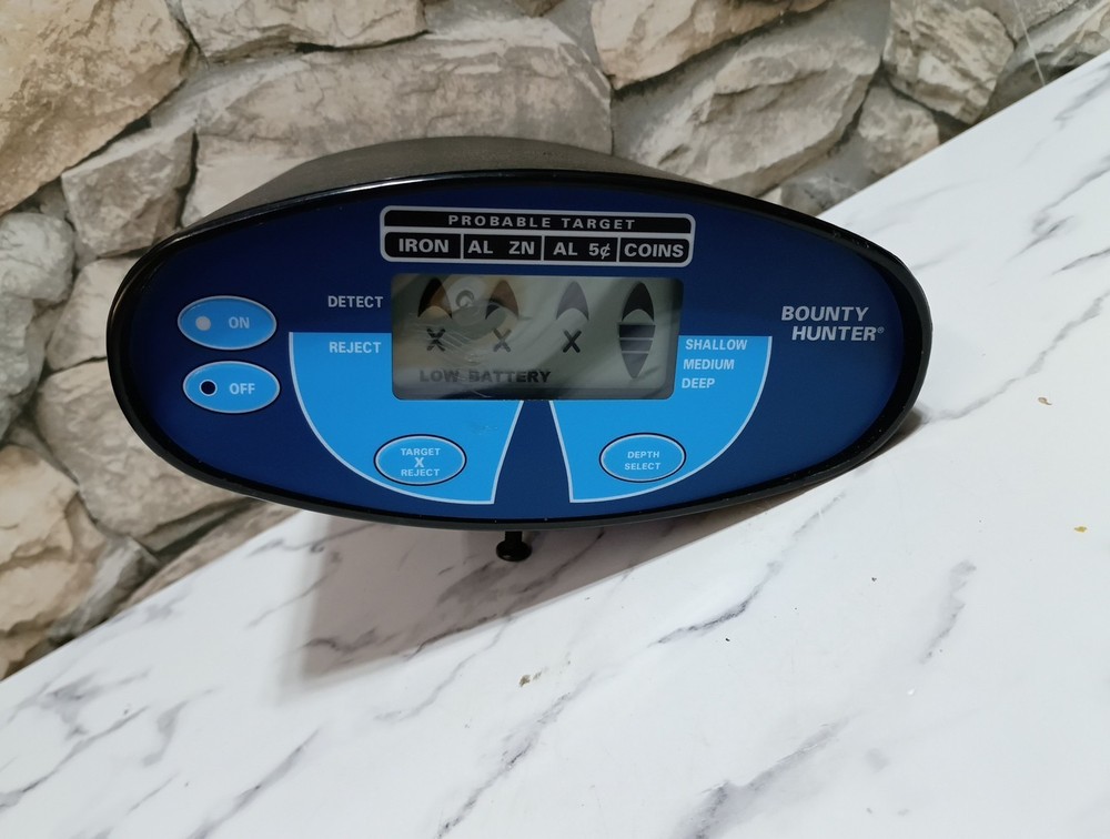 Bounty Hunter Metal Detector - Top Part Only, Rest Not Included