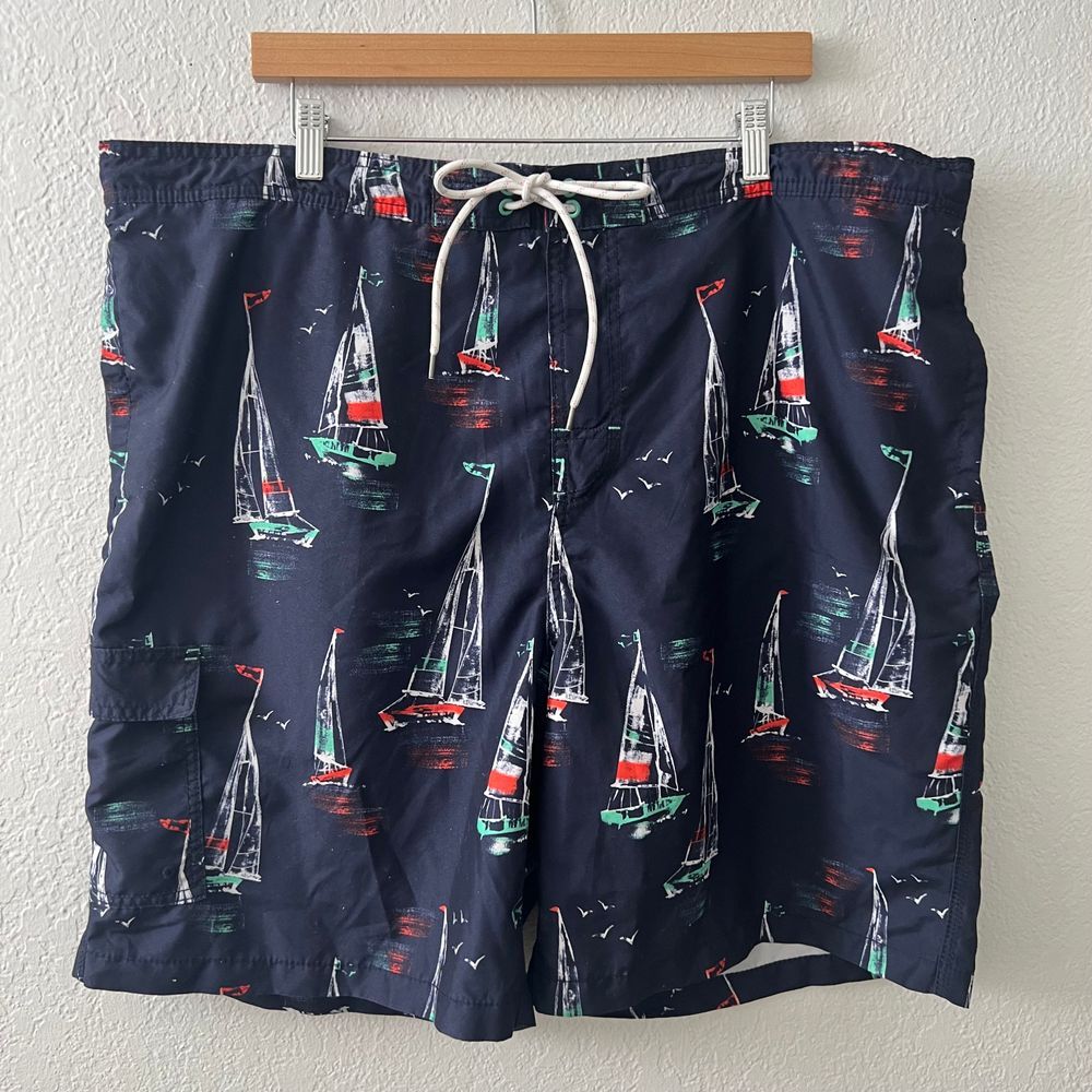 Goodfellow Mens XXL Navy Red sailboat Lined Bathing Suit Swim Trunks
