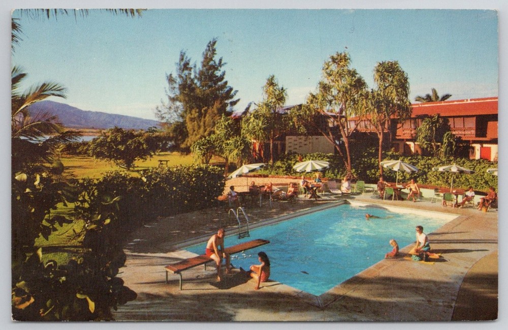 Maui Palms Kahului Hawaii Hotel Swimming Pool Mirro-Krome Postcard 1950s