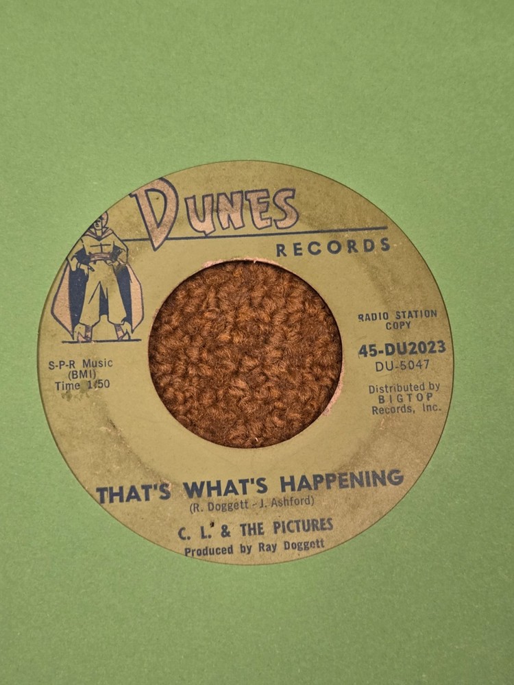 45 RPM  CL & Pictures DUNES DJ 2023 Thats Whats Happening / I'm Sorry VG