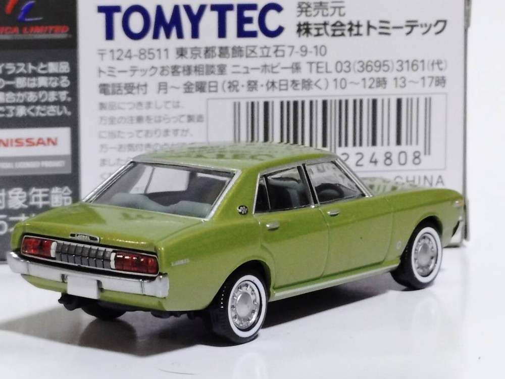 Takara Tomy Tomica Limited Vintage Neo LV-N31a Nissan Laurel 2000SGL