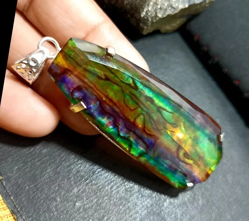 90 Ct Natural Ammolite Pendant in 925 Solid Silver with Fancy Cut HG Certified Gemstone