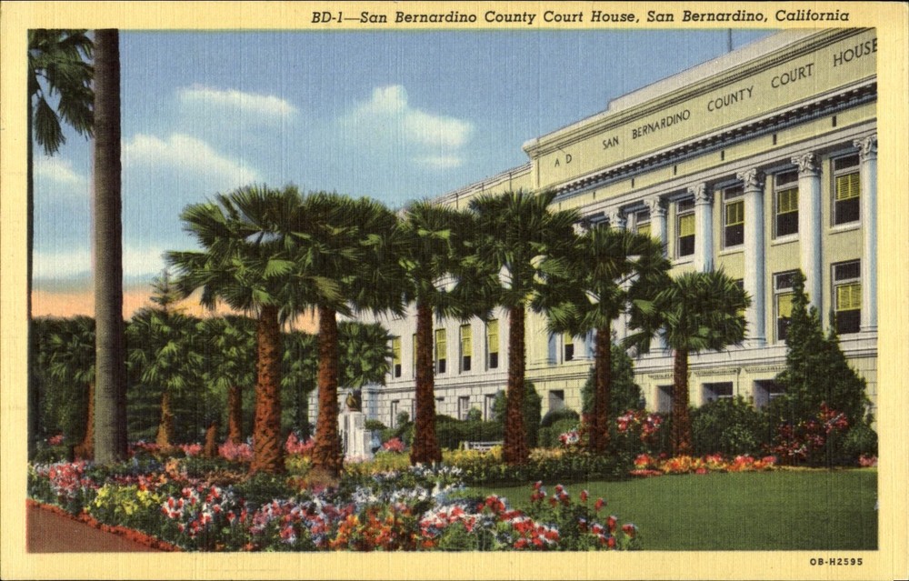 San Bernardino County Court House ~ San Bernardino California ~ 1940s postcard