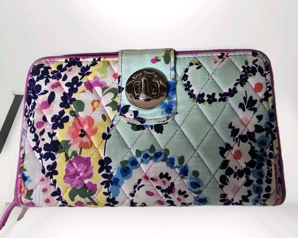Vera Bradley Turnlock Zip Around RFID Quilted Wallet in Wildflower Retired Print