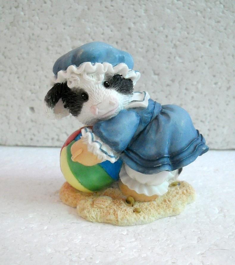 Enesco MARY's MOO MOOs Figurine August 