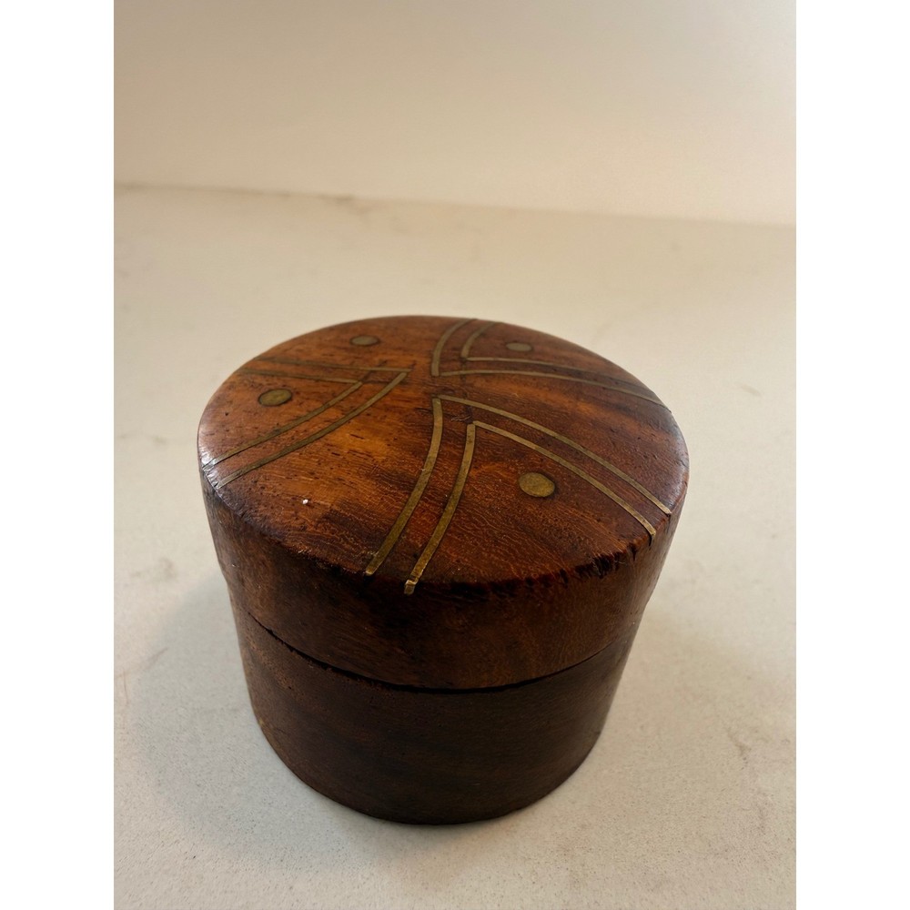 Vintage Hand Carved Wood Trinket Box Brass Inlay Round Jewelry Keepsake Small