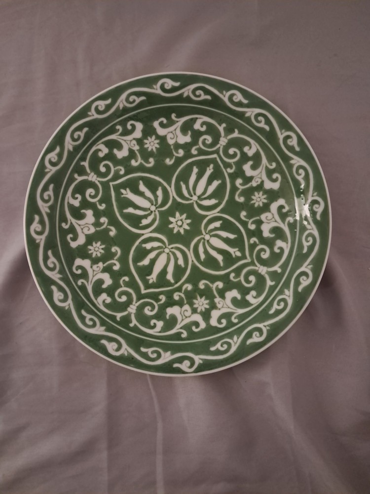 Decorative World Market Green Plate Microwave Dishwasher Safe