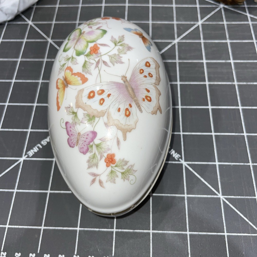 Vintage Avon Porcelain Egg with 22K Gold Trim Japan Made