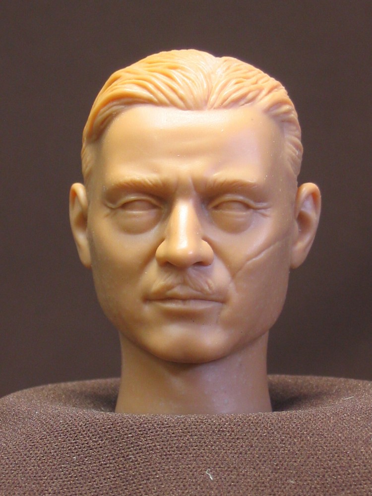 DM-12 CUSTOM RESIN UNPAINTED HEAD SCULPT Action figures 1/6 Scale