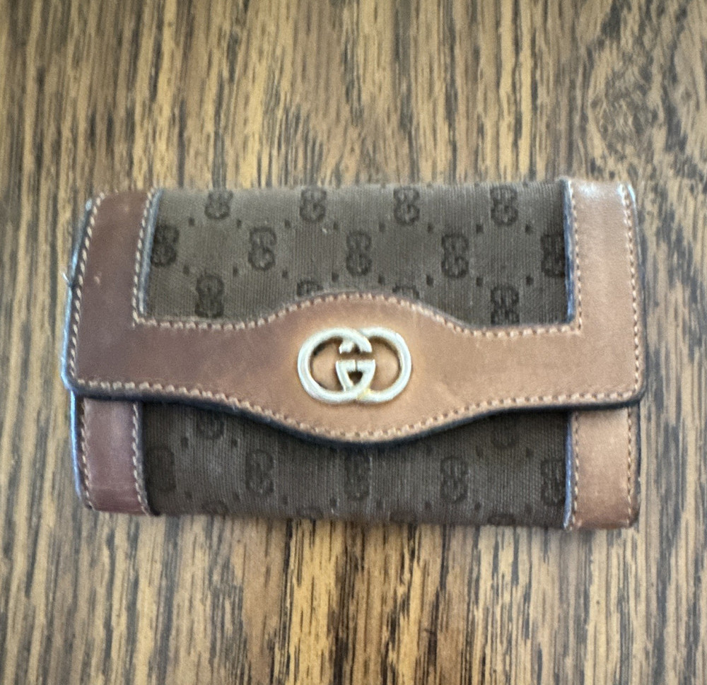 Gucci Brown Monogram Canvas & Leather Key Case Holder with Logo Accent