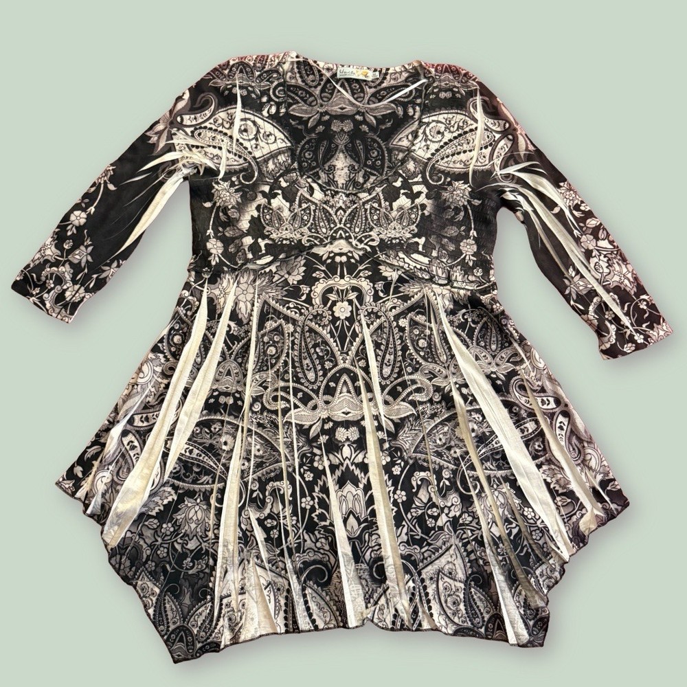 Unity World Wear Size XL Black & White Paisley Boho Tunic Blouse Top 3/4 Sleeve