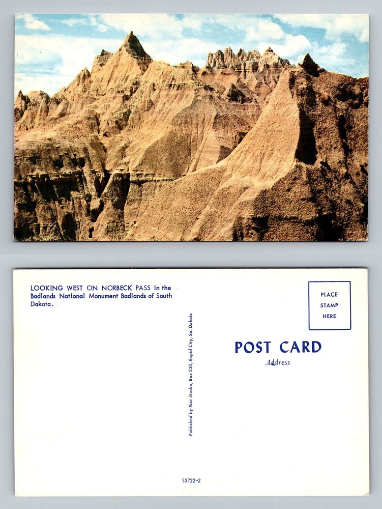 Badlands, SD-South Dakota, Norbeck Pass Rock Formations Vintage Postcard