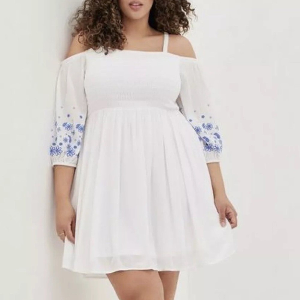 TORRID White Blue Floral Gauze Cold-Shoulder Summer Mini Dress Size 0
