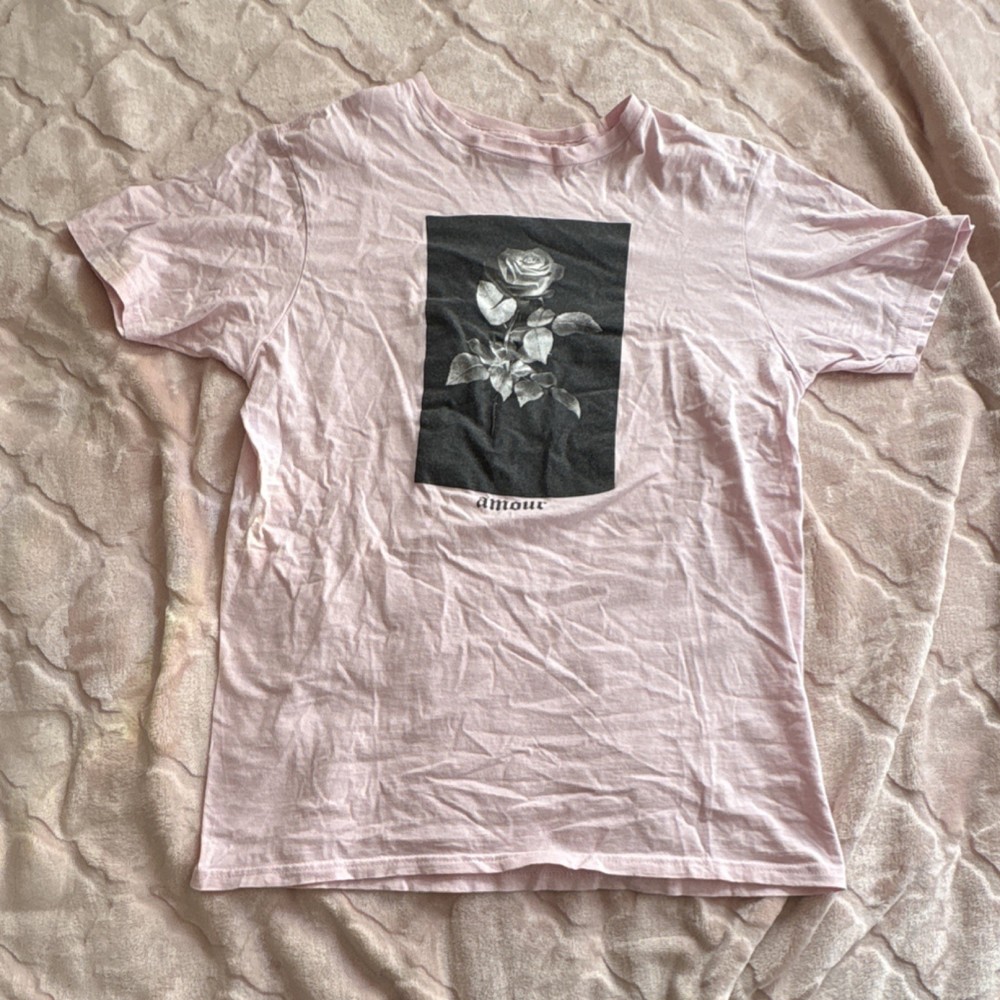Artist Union Men's Pink Rose Graphic Crew Neck Short Sleeve T-Shirt Size M