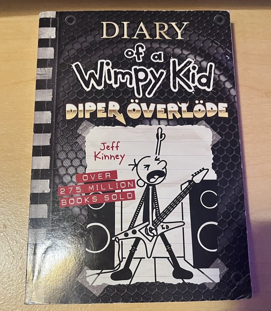 Diary of a Wimpy Kid Diper Överlöde by Jeff Kinney Paperback Ages 9-12