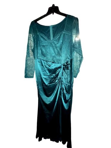 3XL 22-24 Plus Size Elegant Emerald Green Dress with Lace Sleeves - Stunning 20z